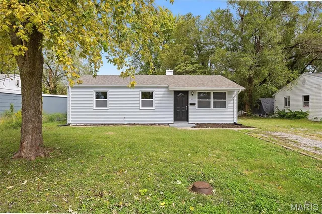 $69,900 | 21 St Gregory Drive, Cahokia, IL 62206