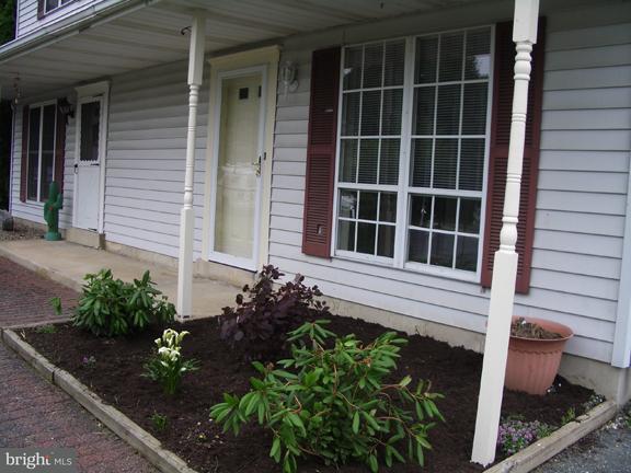 788 Farmdale Road Mount Joy, PA 17552 - Photo 2 of 21