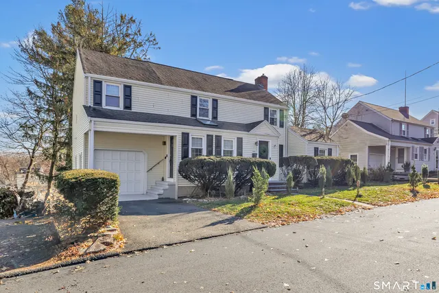 $3,400 | 124 Stiles Street, Stratford, CT 06614