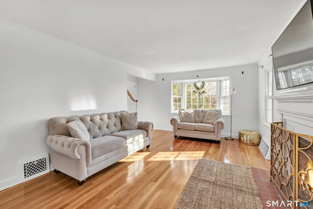 $3,400 | 124 Stiles Street, Stratford, CT 06614