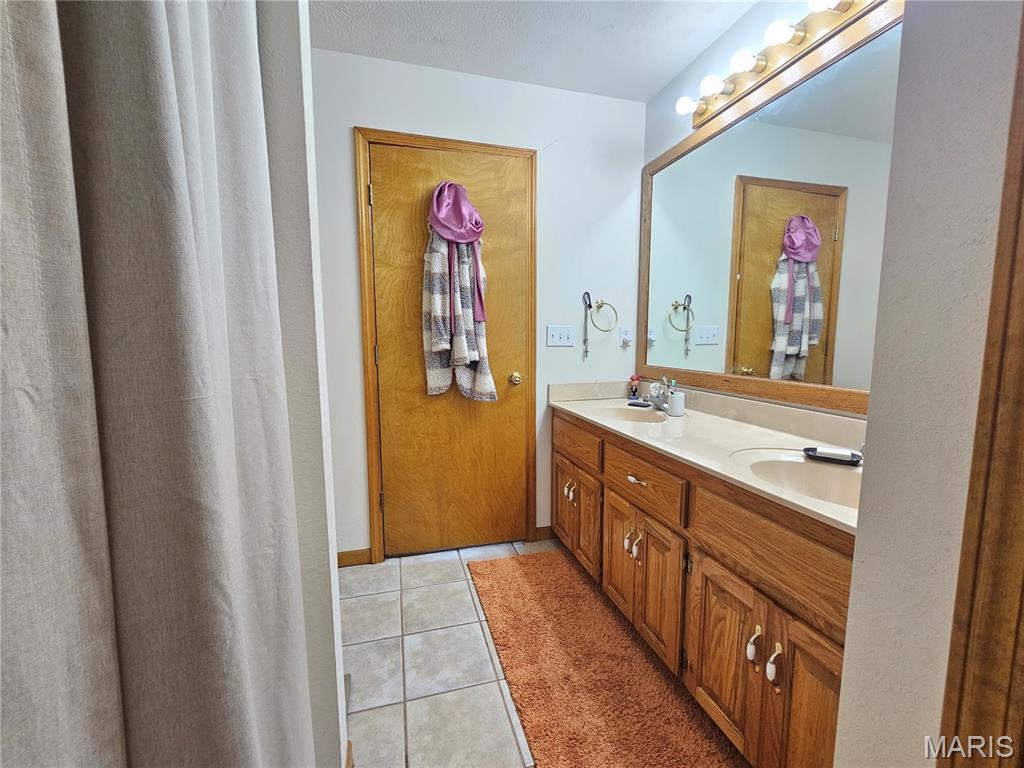 31050 Oak Ridge Drive Lebanon, MO 65536 - Photo 37 of 41
