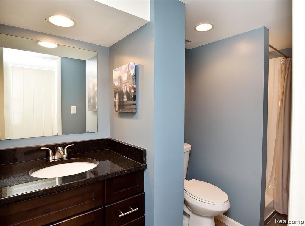 4109 Amherst Road Royal Oak, MI 48073 - Photo 19 of 33