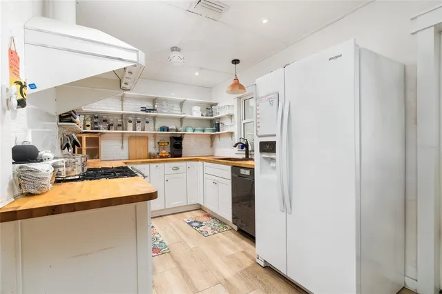 $389,900 | 25 Dolphin Avenue, Ormond Beach, FL 32176