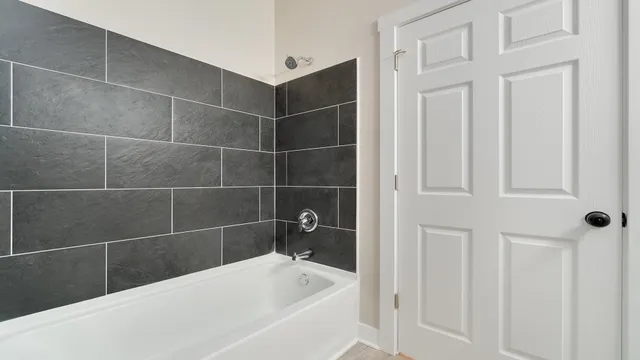 $319,900 | 833 Kenai Court, Roscoe, IL 61073