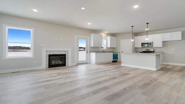 $319,900 | 833 Kenai Court, Roscoe, IL 61073