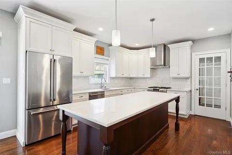 $1,295,000 | 11 Jennifer Lane, Rye Brook, NY 10573