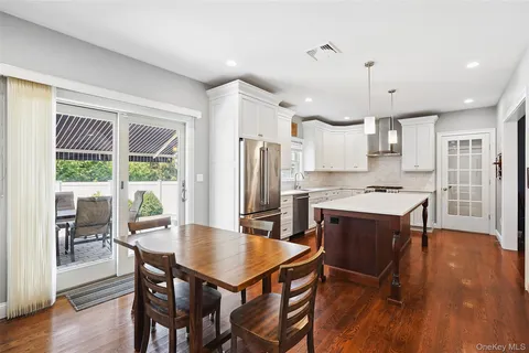 $1,295,000 | 11 Jennifer Lane, Rye Brook, NY 10573