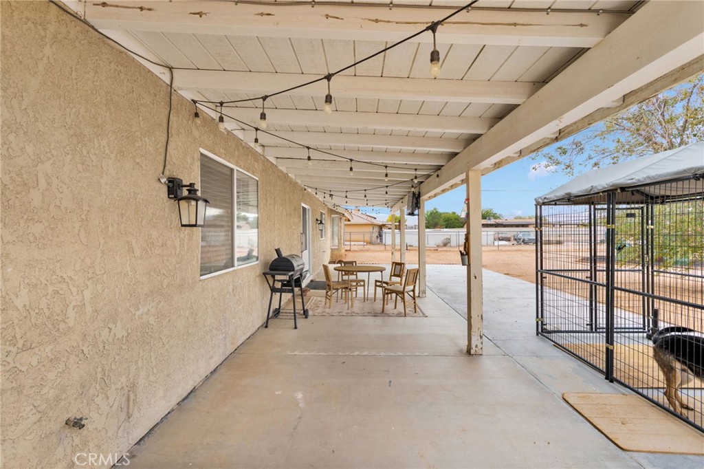 21291 Ramona Road Apple Valley, CA 92307 - Photo 31 of 35 a view of a bike garage