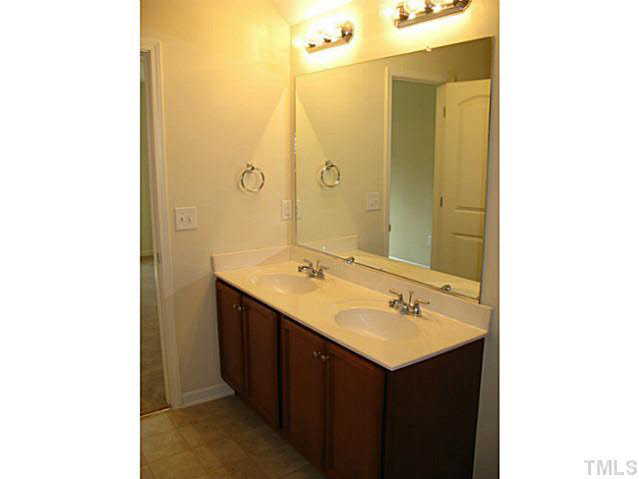 6413 Flanking Lane Raleigh, NC 27610 - Photo 7 of 14