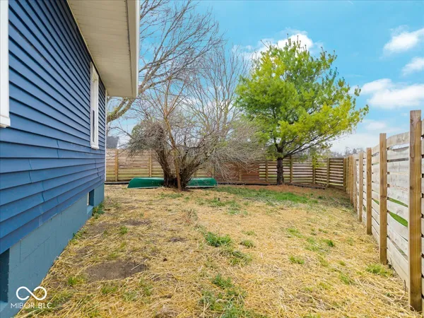 $228,900 | 126 State Street, Markleville, IN 46056