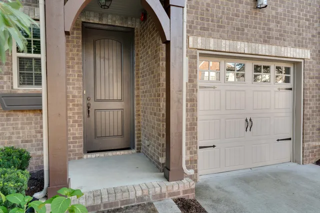 $2,095 | 335 Coronado Private Circle, Hendersonville, TN 37075