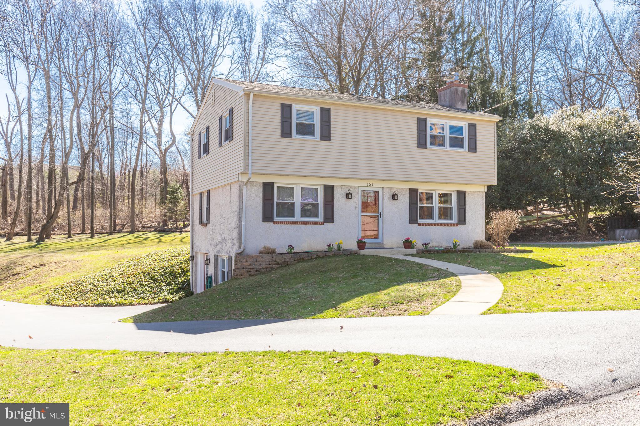 107 Spring Road Malvern, PA 19355 - Photo 1 of 32 Gallery Image 1