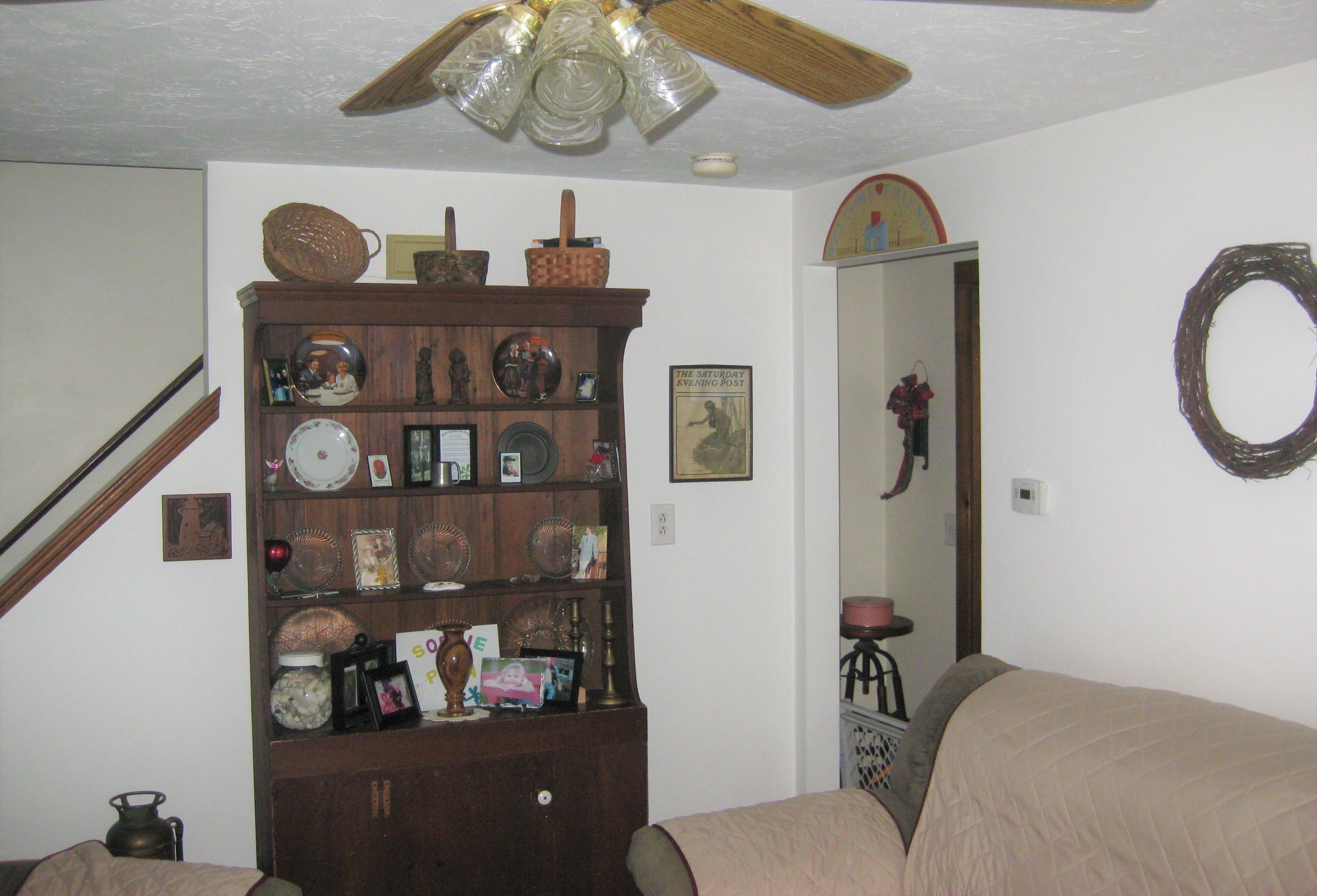 46-a B Standish Road Sagamore Beach, MA 02562 - Photo 20 of 31 a living room with furniture