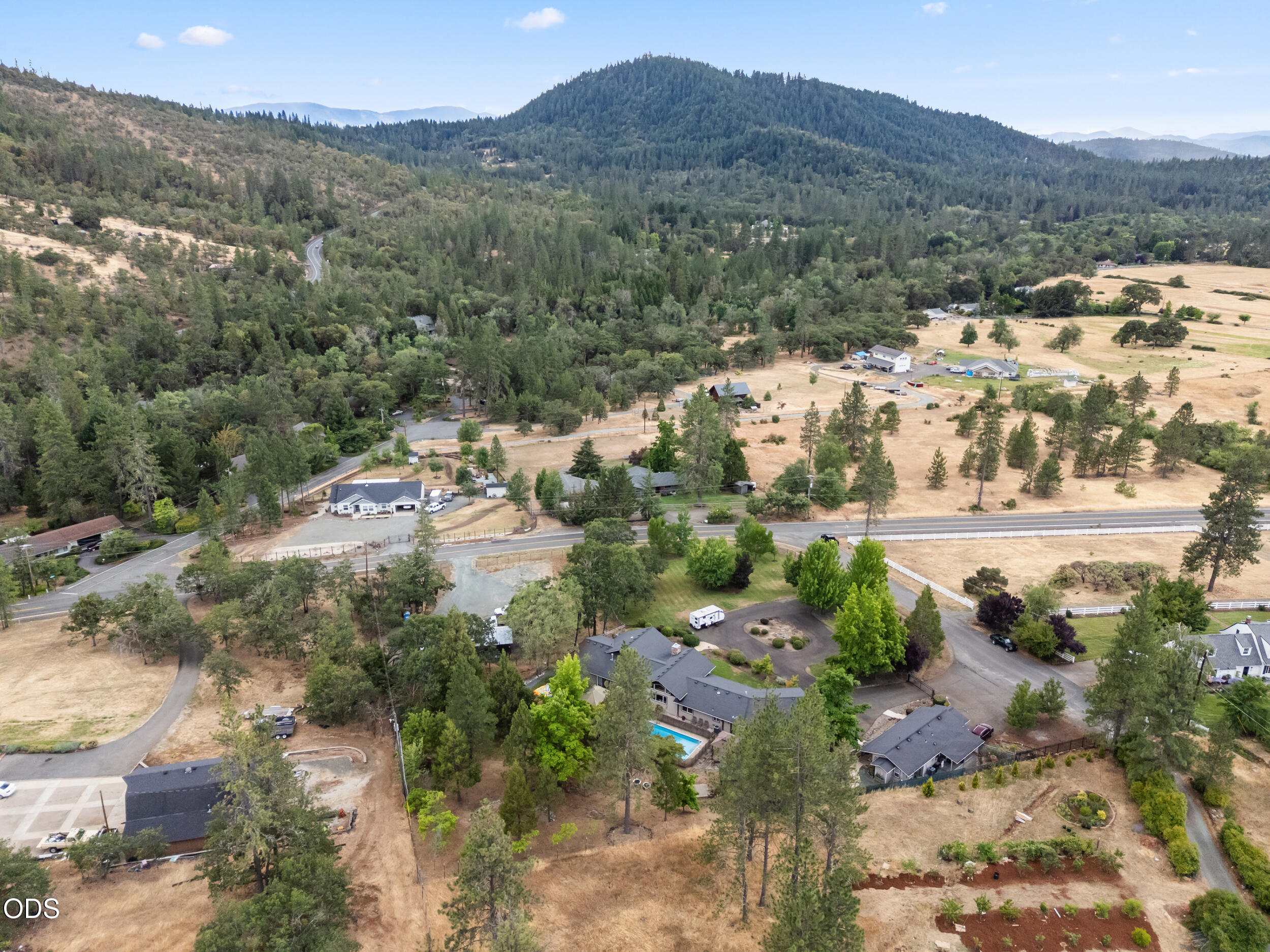 555 Grouse Creek Road Grants Pass, OR 97526 - Photo 52 of 57
