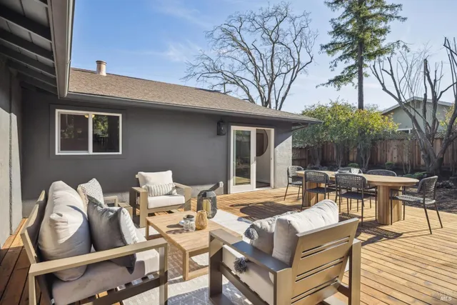 $1,249,000 | 3 Fabian Court, Novato, CA 94947