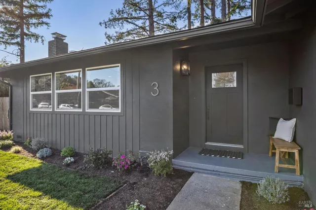 $1,249,000 | 3 Fabian Court, Novato, CA 94947