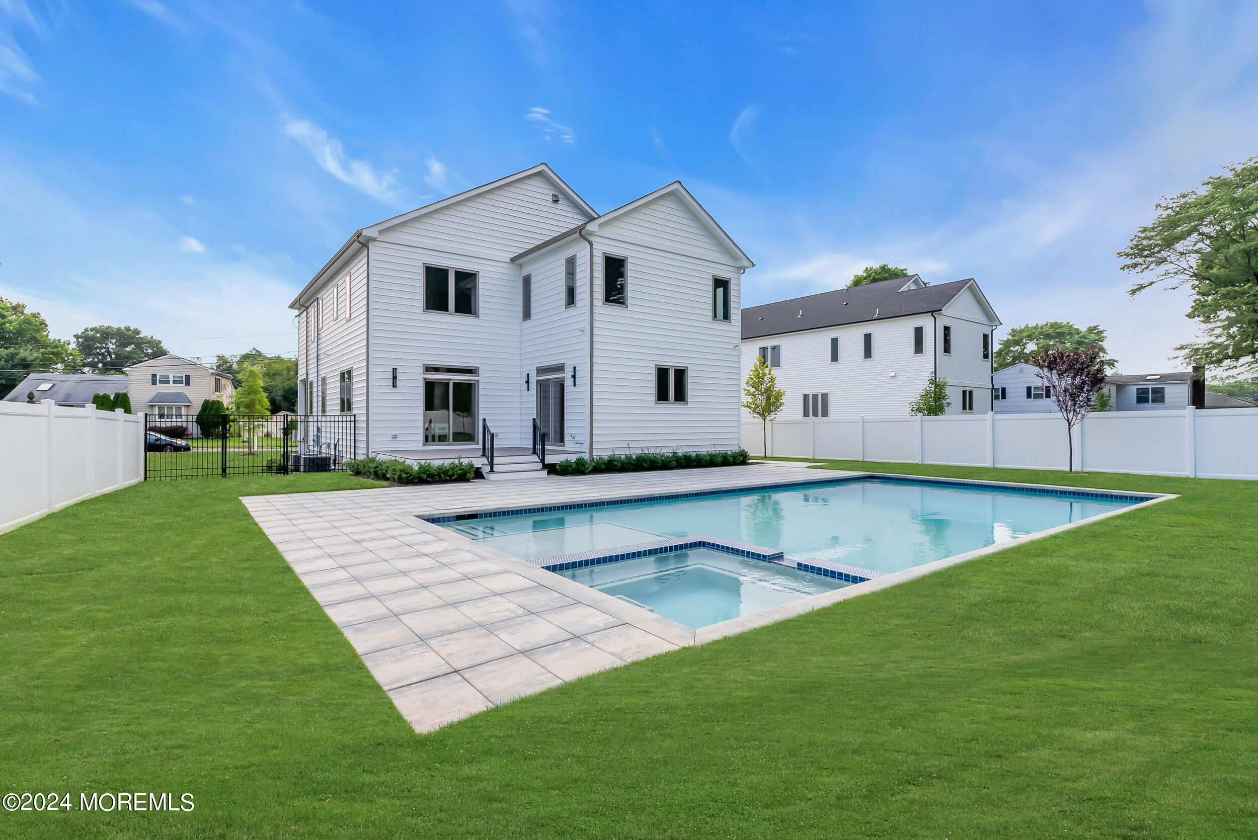 5 A Branch Road Oakhurst, NJ 07755 - Photo 3 of 60 035