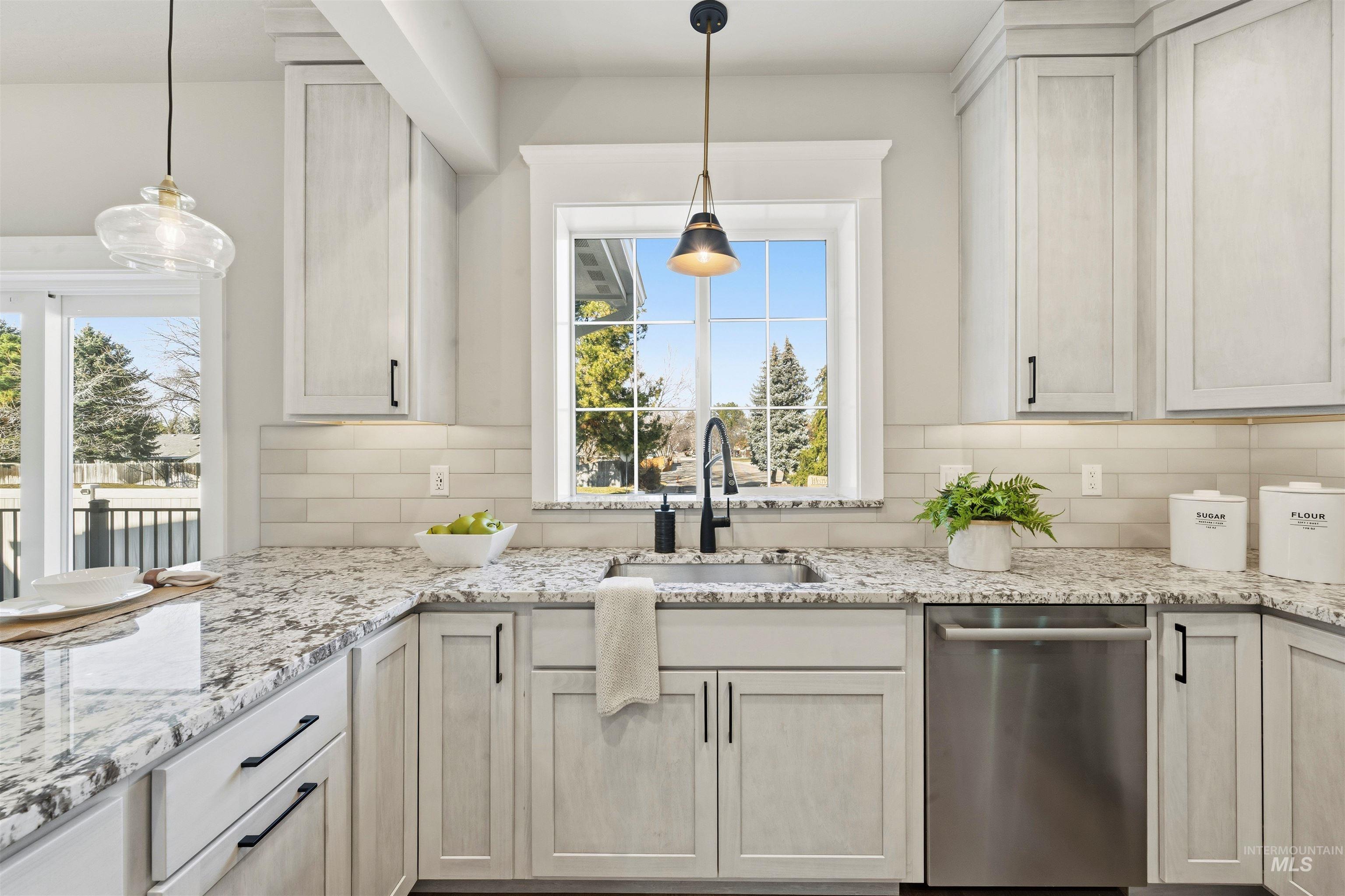 10093 West McMillan Road Boise, ID 83704 - Photo 12 of 50