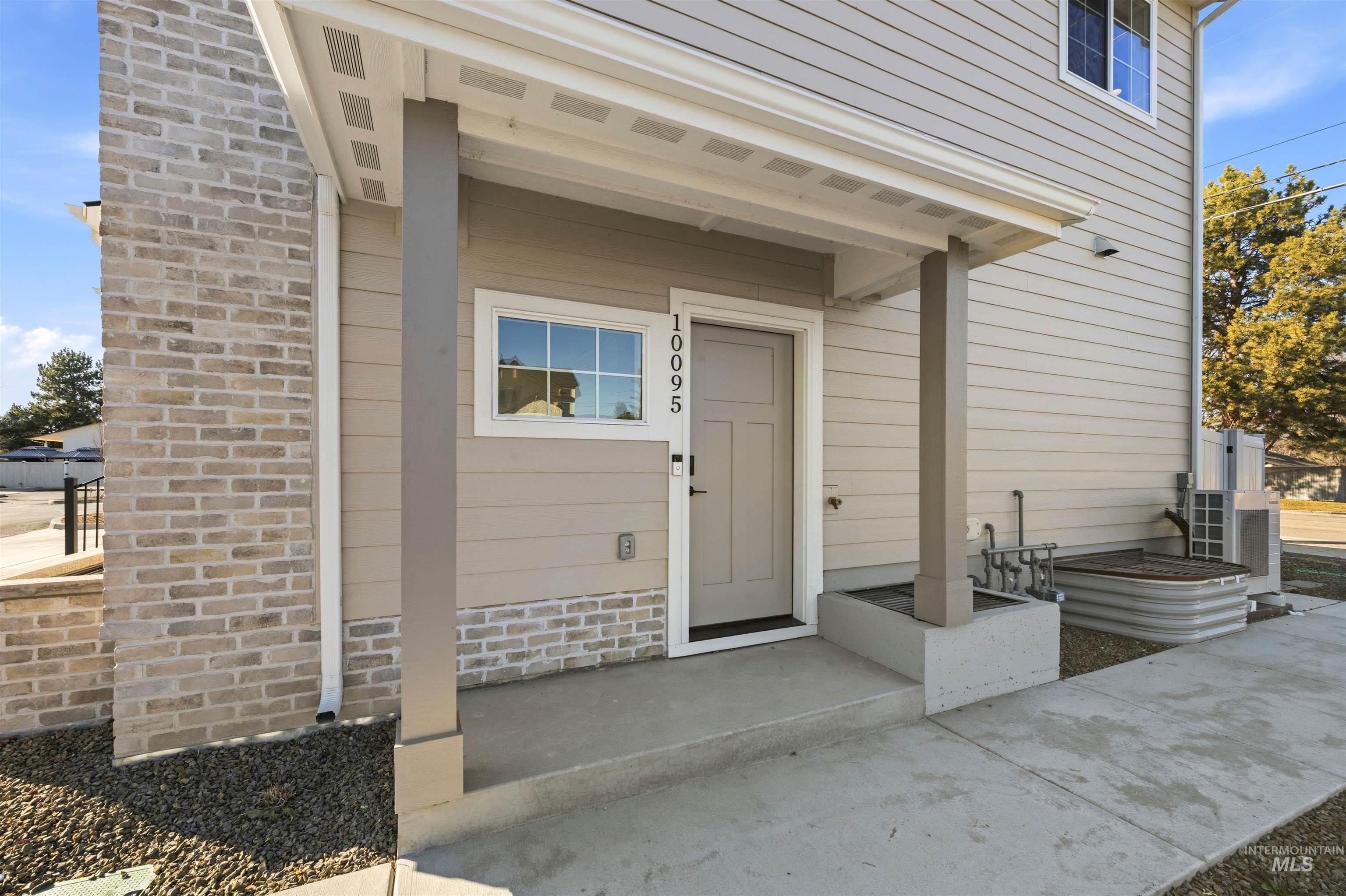 10093 West McMillan Road Boise, ID 83704 - Photo 41 of 50 ADU exterior entrance