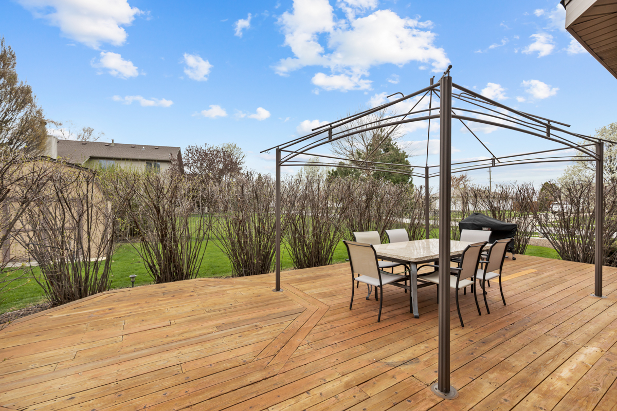 24854 Buttercup Lane Manhattan, IL 60442 - Photo 35 of 36 a outdoor view with a sitting space