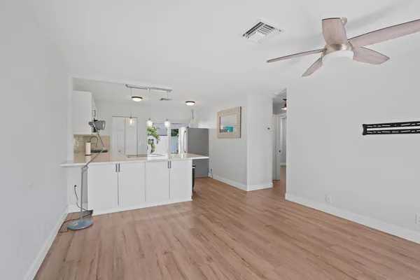 $2,300 | 9 Robalo Court, North Palm Beach, FL 33408