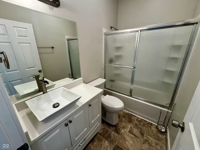 $299,900 | 780 Northern Acres Drive, Ladoga, IN 47954