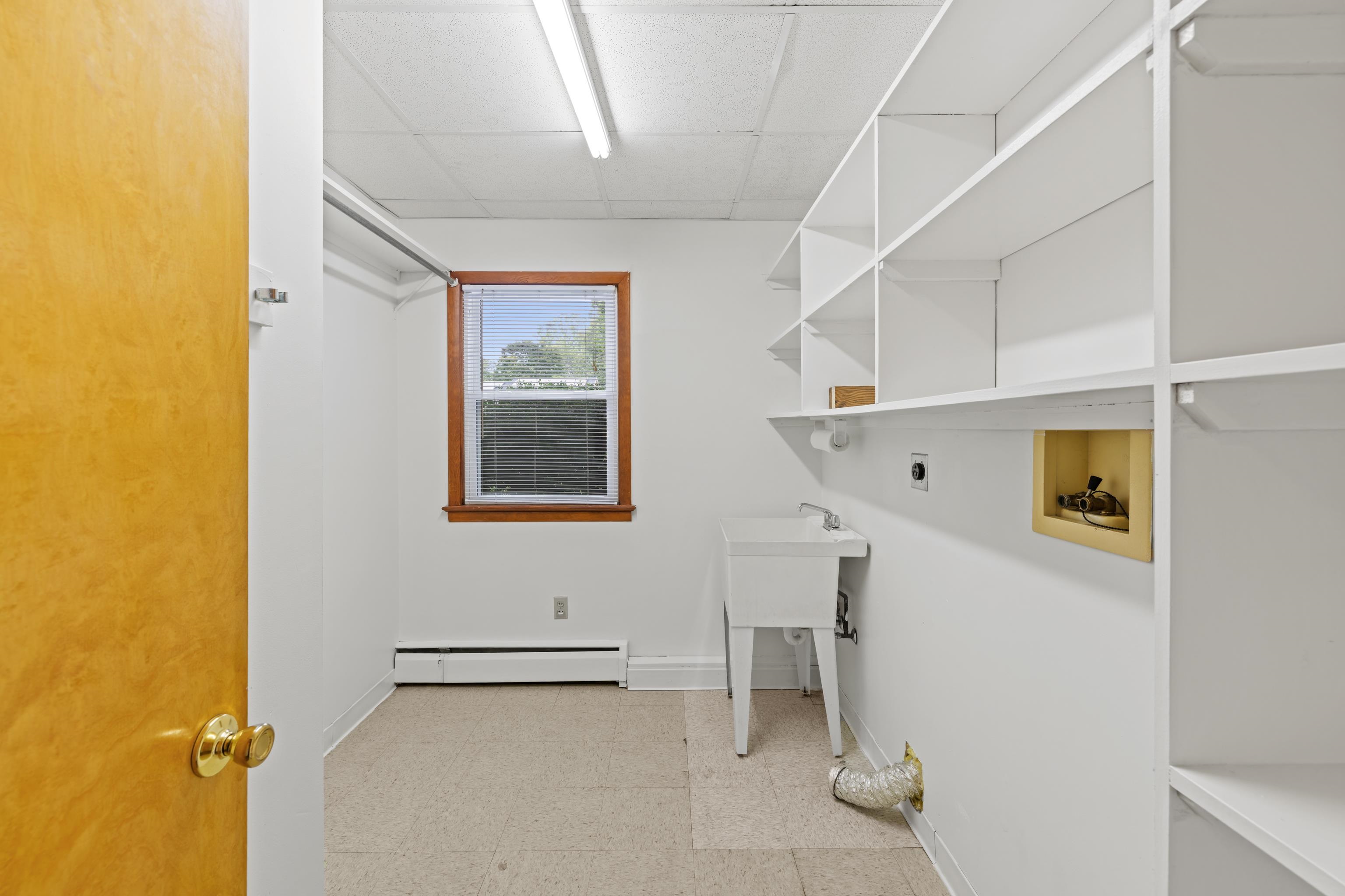 333 Shore Road Waynesboro, VA 22980 - Photo 22 of 36 Gallery Image 22