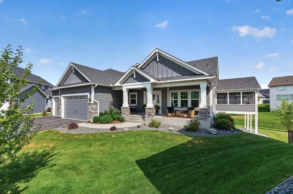 $939,900 | 7516 157th Court, Prior Lake, MN 55372