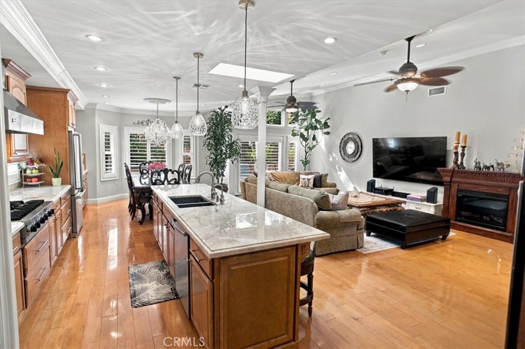 11915 Laughton Way Porter Ranch, CA 91326 - Photo 9 of 27 Gallery Image 9