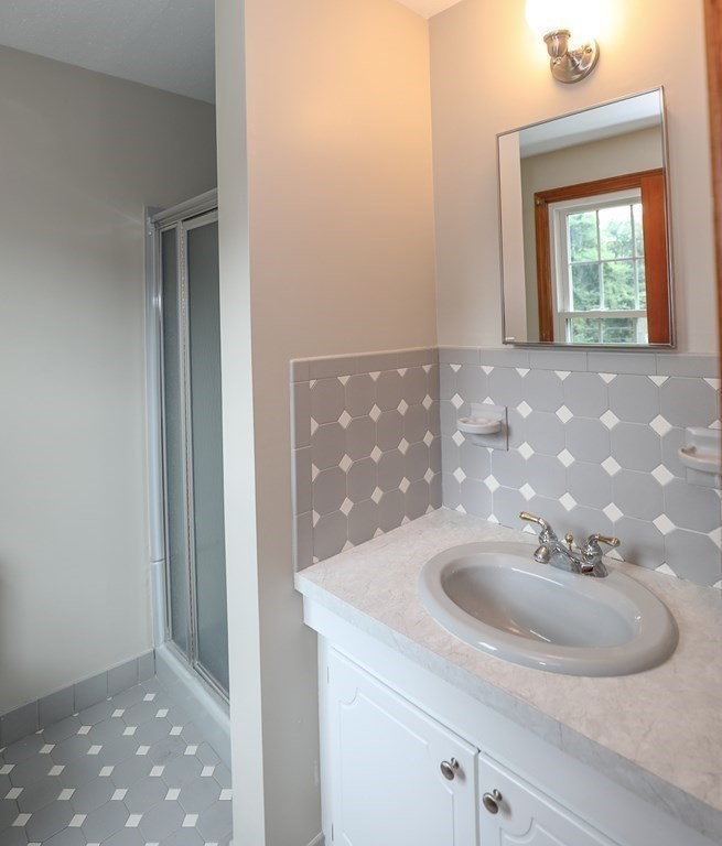 24 Marlboro Road Georgetown, MA 01833 - Photo 20 of 29 Gallery Image 20