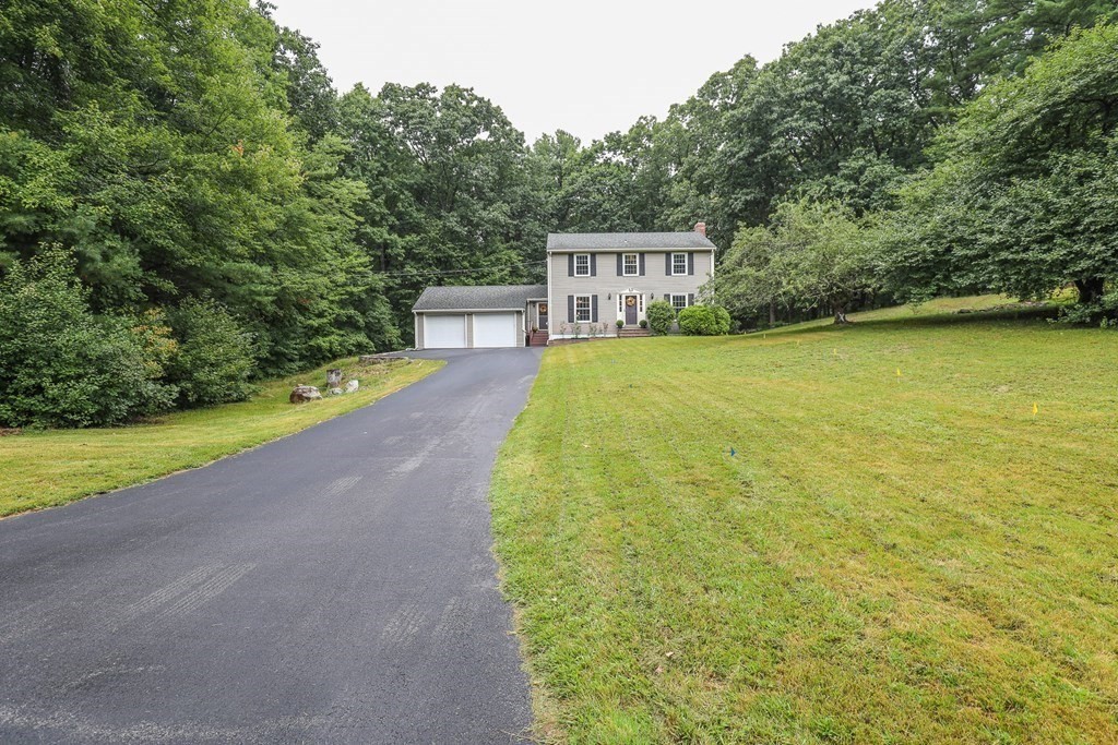 24 Marlboro Road Georgetown, MA 01833 - Photo 3 of 29 Gallery Image 3