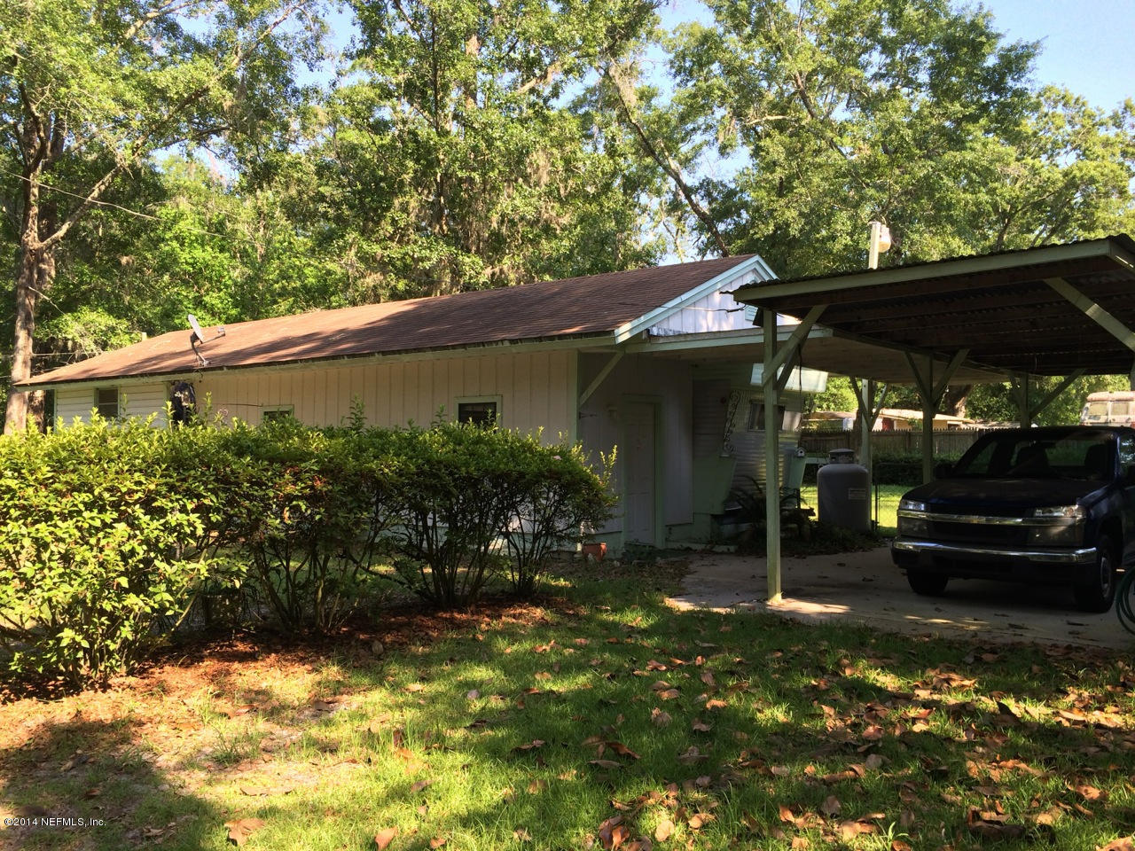 8611 Hilma Road Jacksonville, FL 32244 - Photo 7 of 10 Additional living space in back