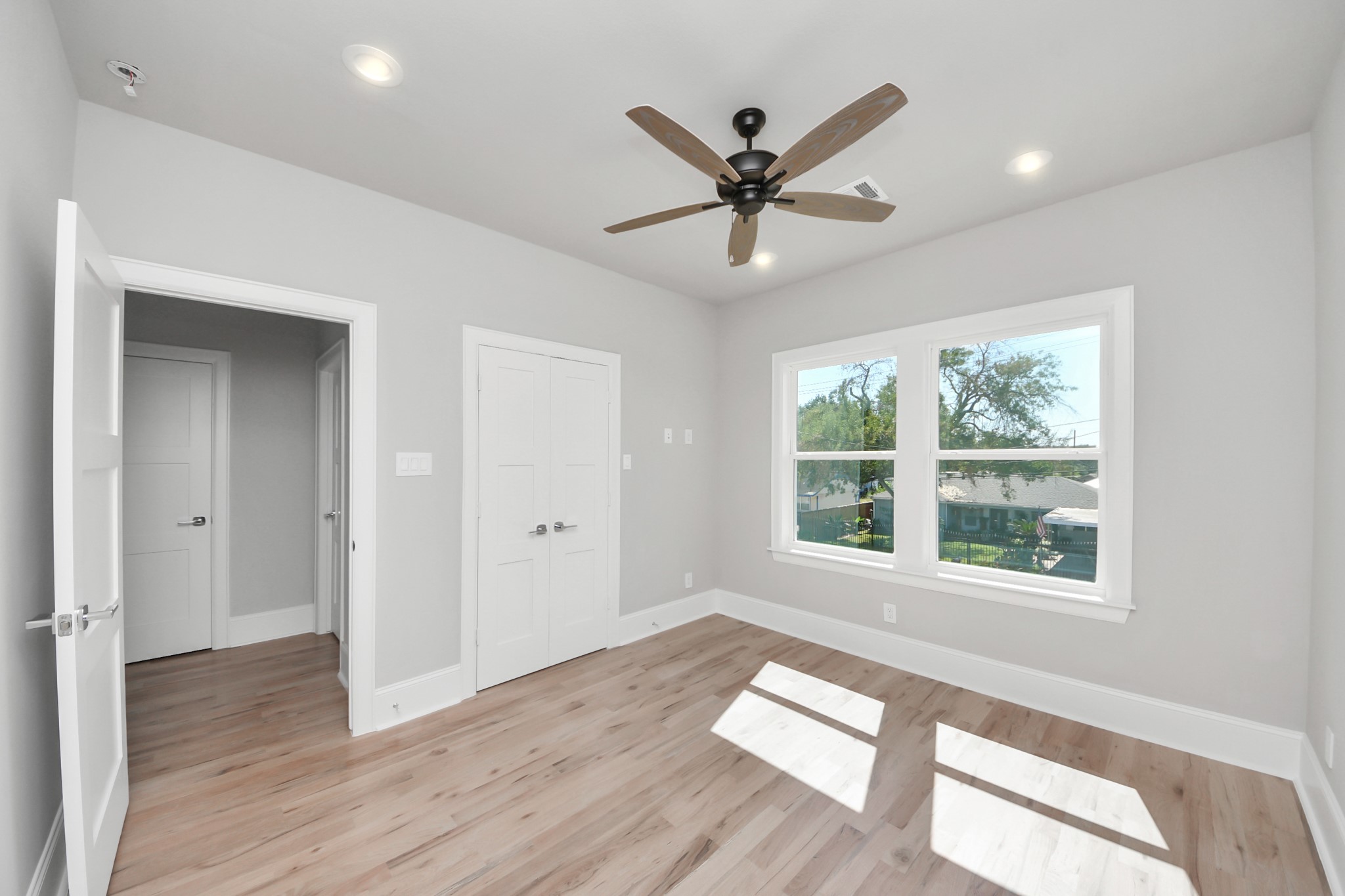 6322 Milwee Street, Unit B Houston, TX 77092 - Photo 21 of 34