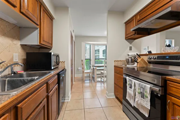 $480,000 | 1747 South Brightside View Drive, Unit A B C D, Baton Rouge, LA 70820
