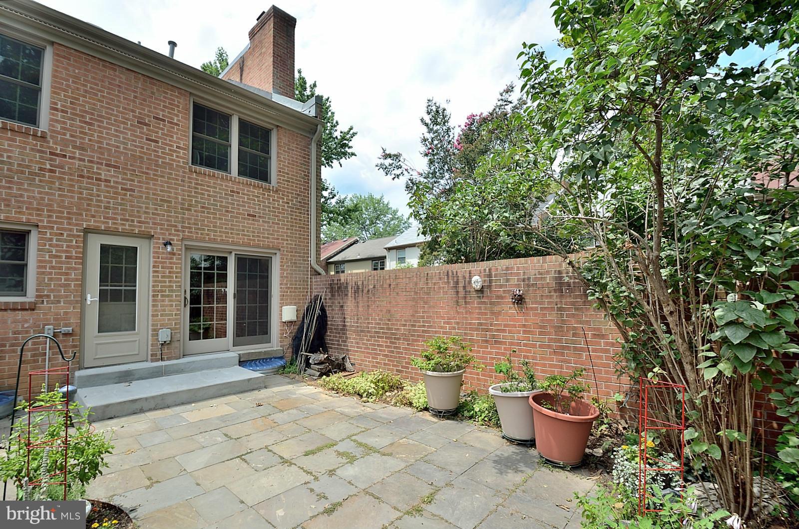 5942 Seabright Road Springfield, VA 22152 - Photo 23 of 24 Exterior (Rear)