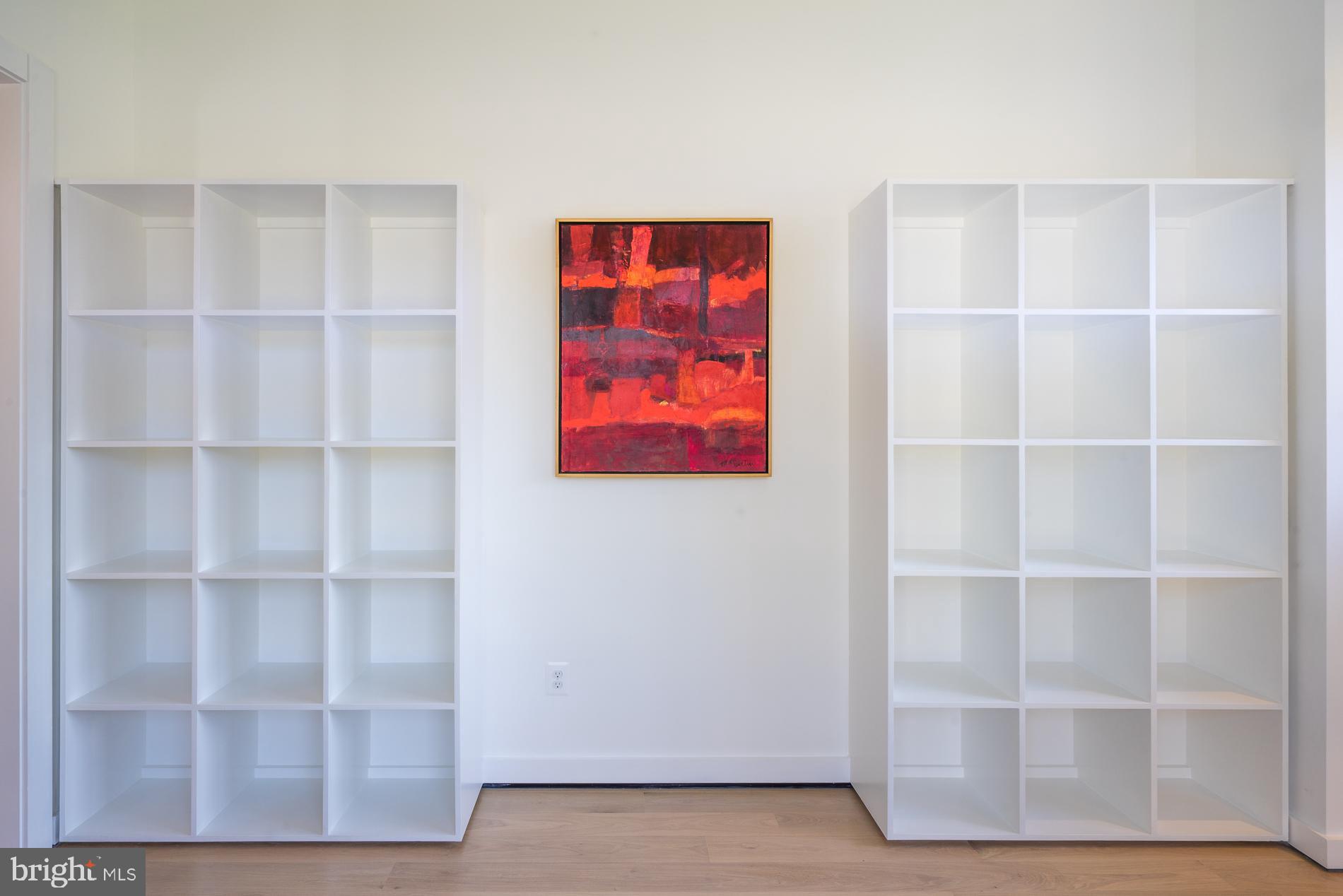 114 Tapawingo Road Southwest Vienna, VA 22180 - Photo 28 of 67 Custom cubes - perfect for books or display