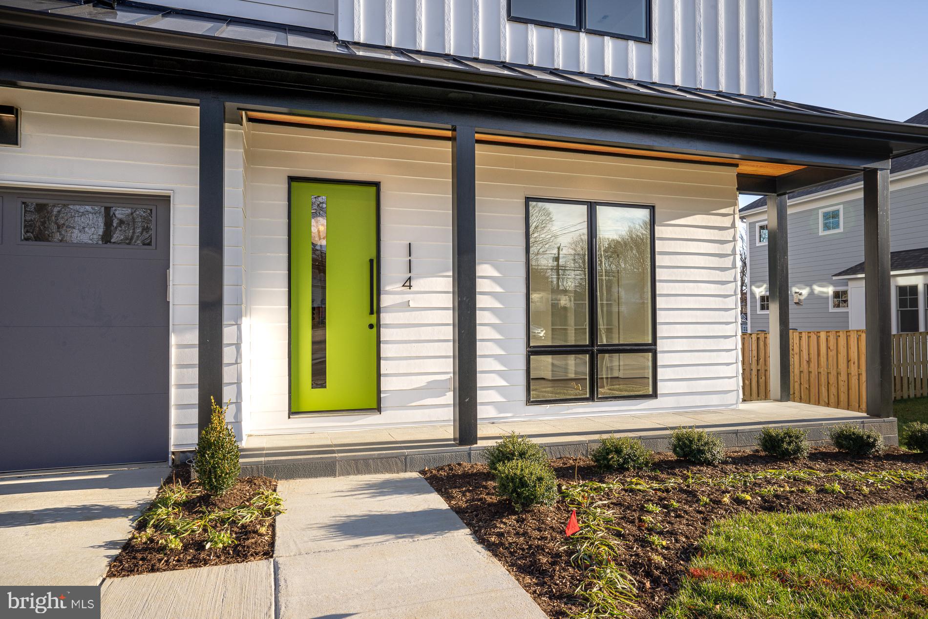 114 Tapawingo Road Southwest Vienna, VA 22180 - Photo 4 of 67 Front proch, custom vertical glass in door