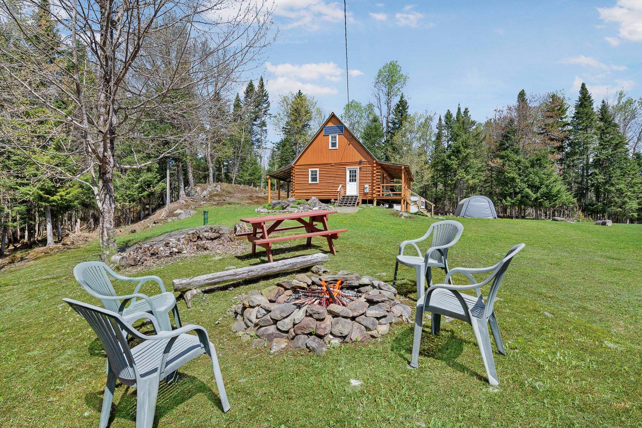 505 Hill Road Pittsburg, NH 03592 - Photo 5 of 49