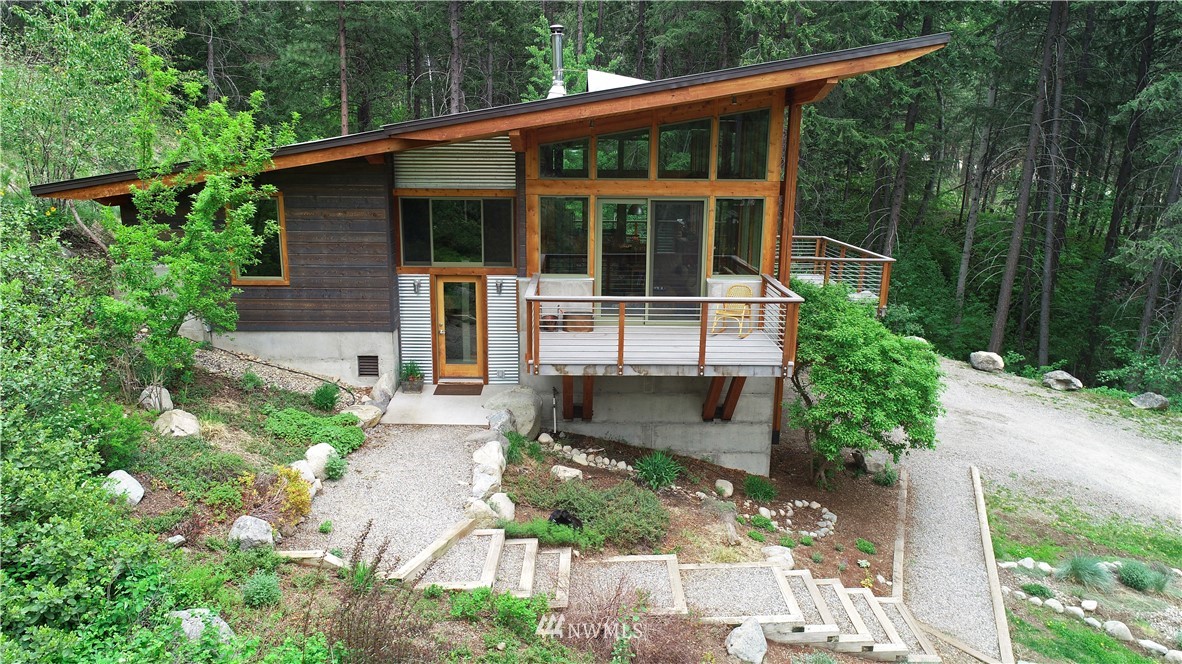 13 Wintergreen Road Winthrop, WA 98862 - Photo 1 of 25