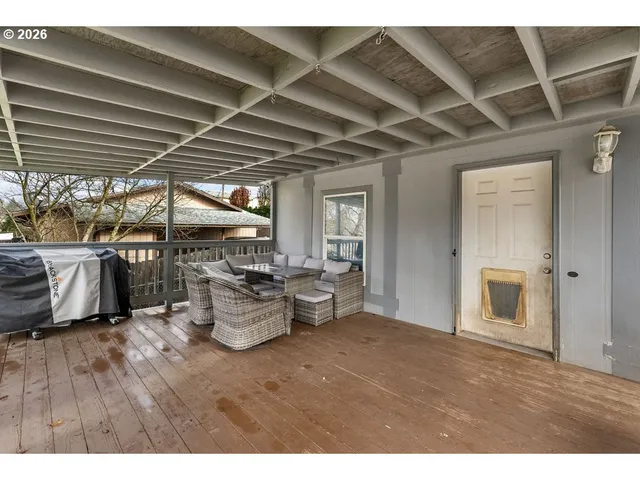 $250,000 | 265 Southeast Grape Avenue, Winston, OR 97496