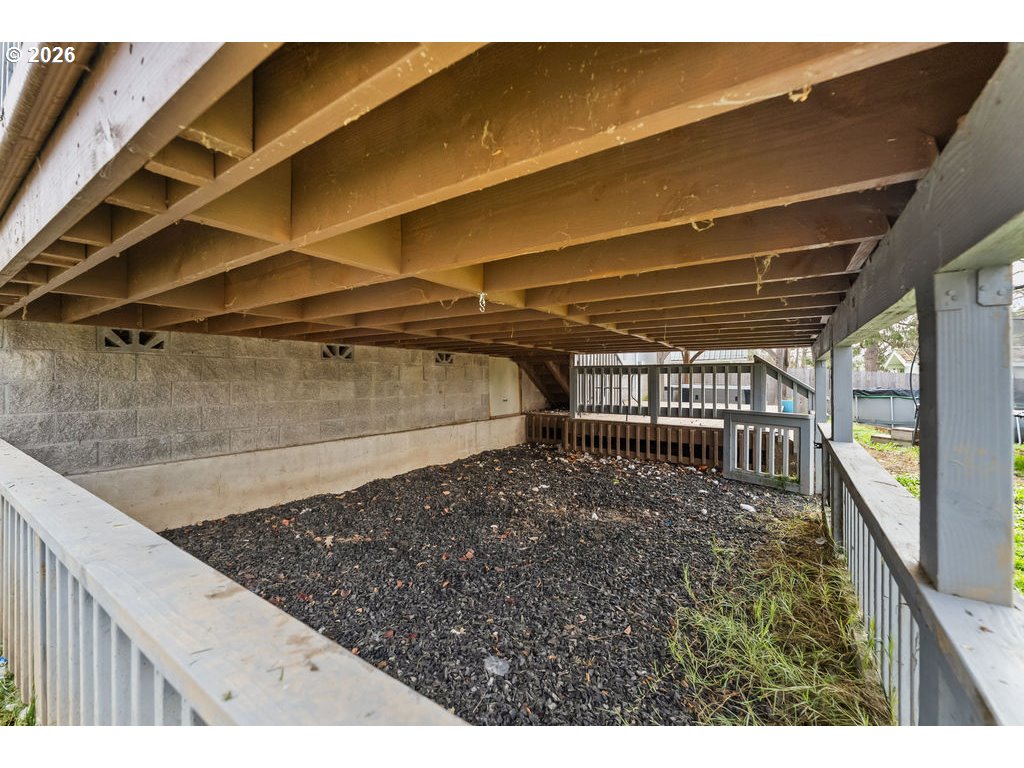 265 Southeast Grape Avenue Winston, OR 97496 - Photo 23 of 31