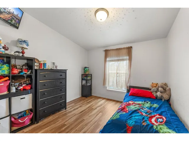 $250,000 | 265 Southeast Grape Avenue, Winston, OR 97496