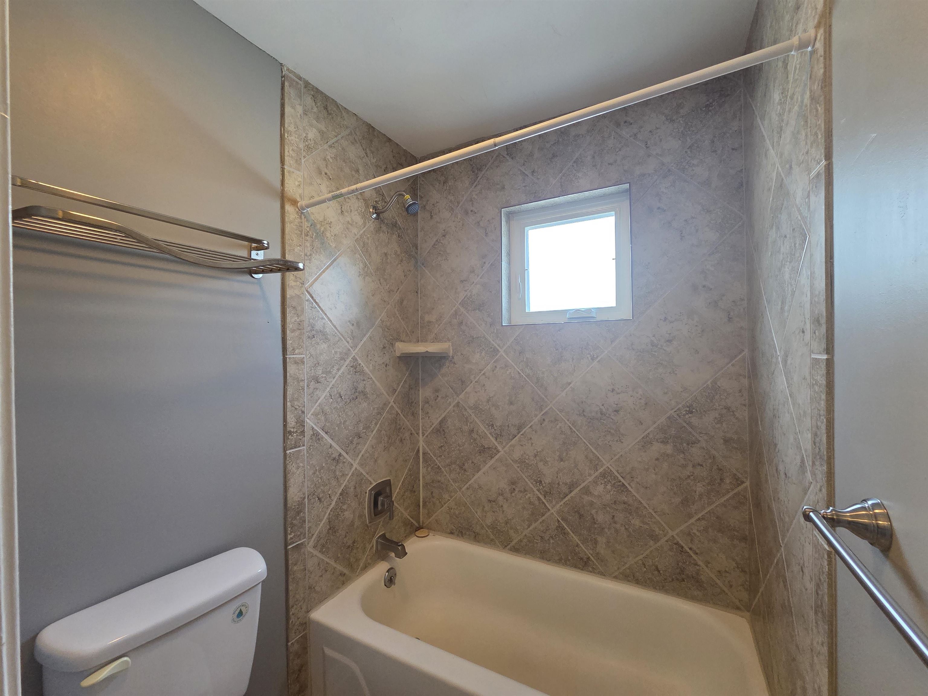 2106 Harbert Avenue Memphis, TN 38104 - Photo 9 of 29