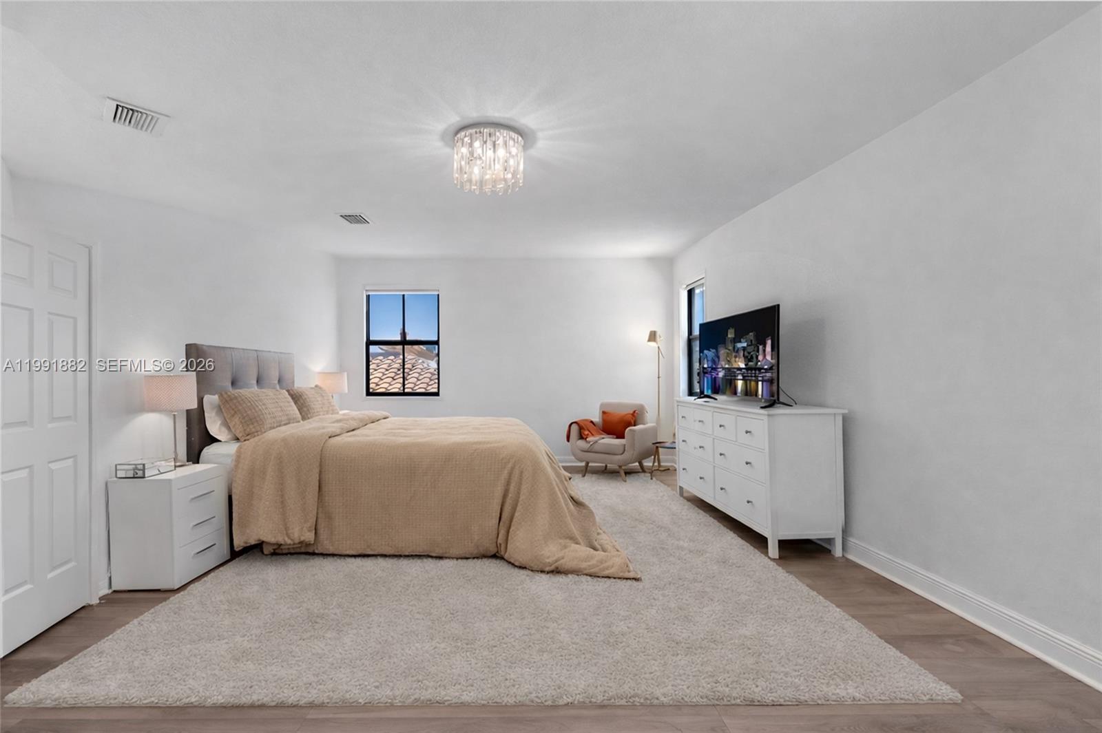 9761 Northwest 9th Street Miami, FL 33172 - Photo 16 of 29