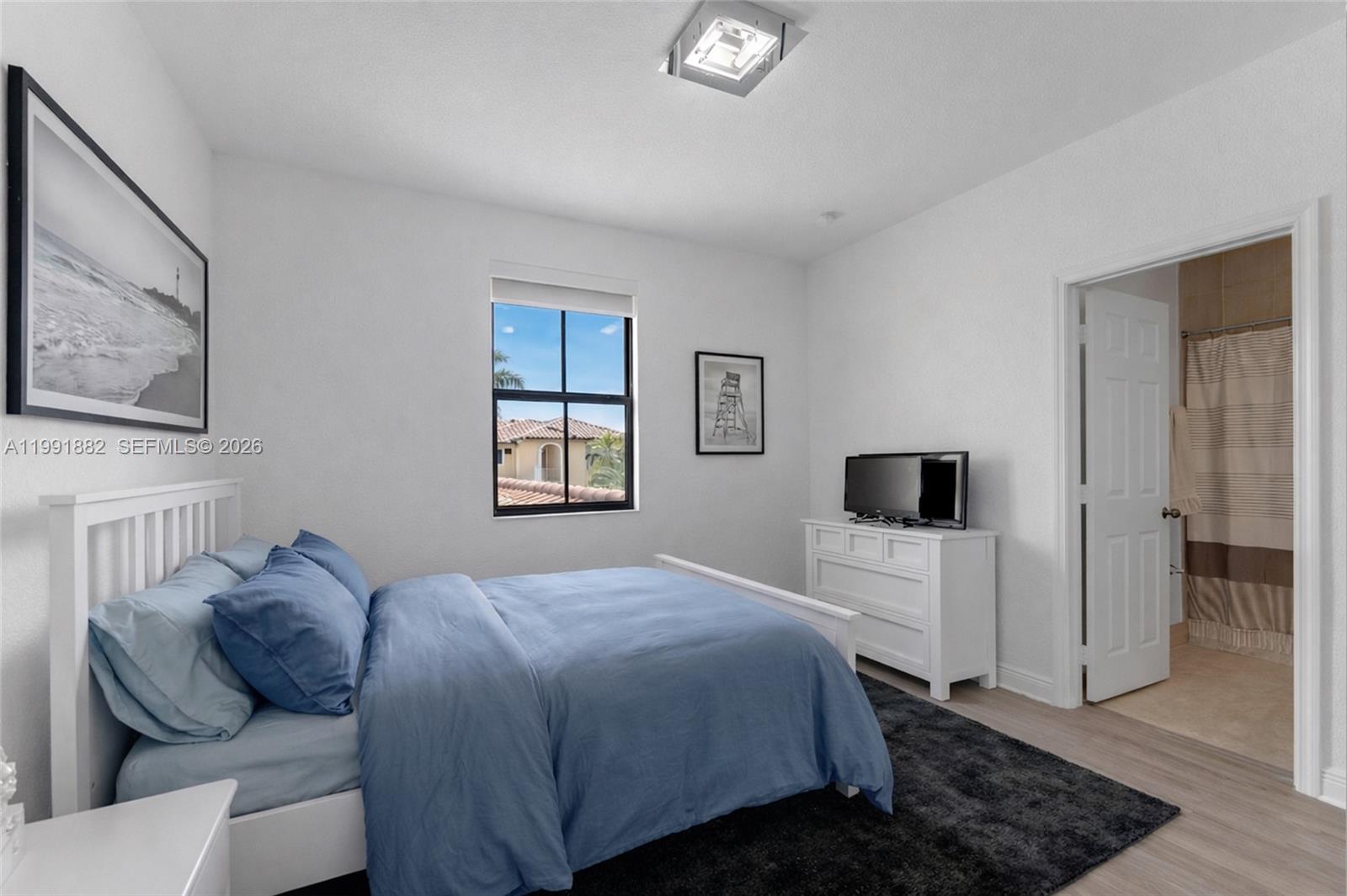 9761 Northwest 9th Street Miami, FL 33172 - Photo 21 of 29