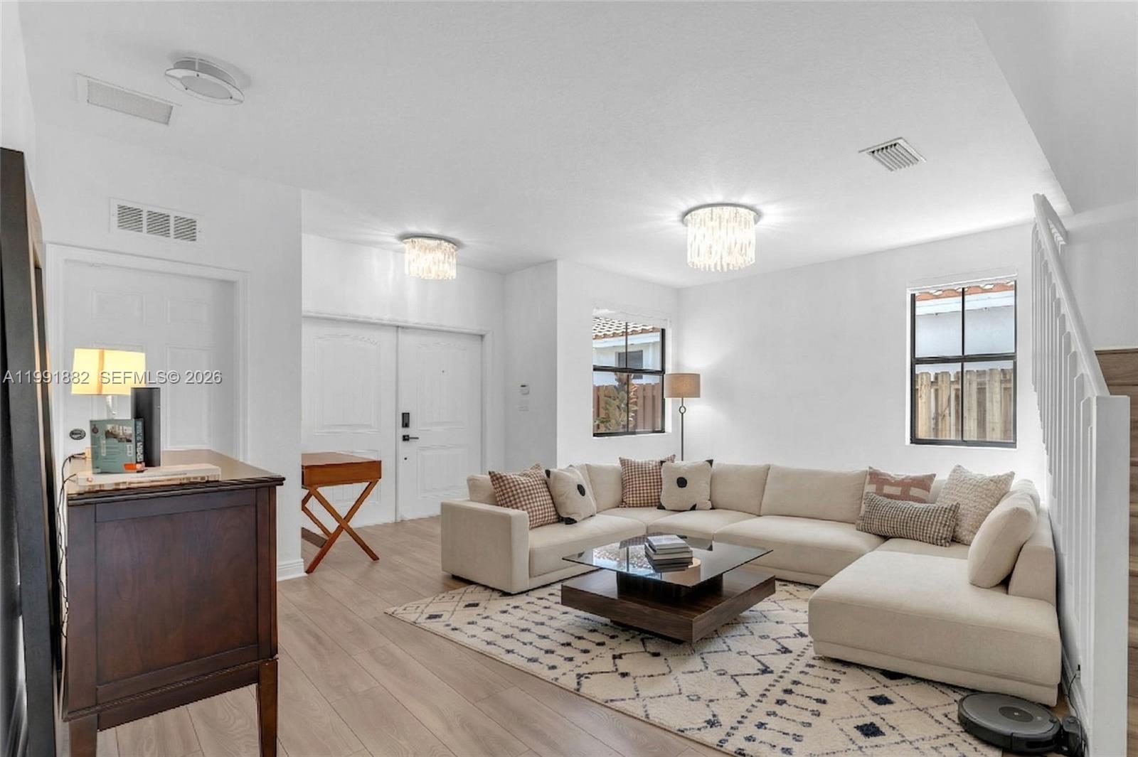 9761 Northwest 9th Street Miami, FL 33172 - Photo 3 of 29