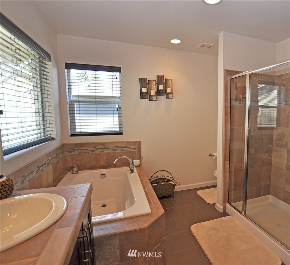 3615 196th Place Southeast Bothell, WA 98012 - Photo 13 of 22 Gallery Image 13