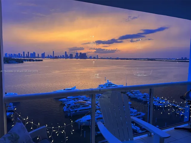 $995,000 | 1900 Sunset Harbour Drive, Unit 1610, Miami Beach, FL 33139