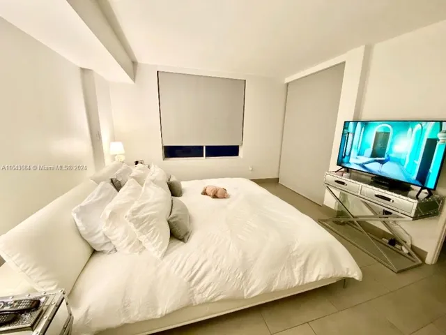 $995,000 | 1900 Sunset Harbour Drive, Unit 1610, Miami Beach, FL 33139