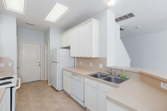 $196,000 | 17642 Olympic Park Lane, Humble, TX 77346